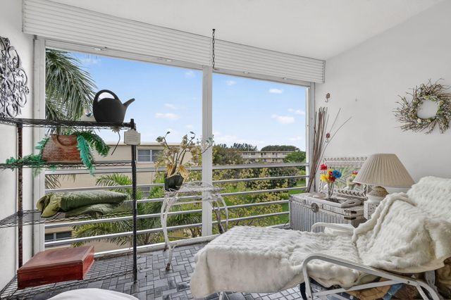 330 NE 26th Avenue 4030, Boynton Beach, FL 33435