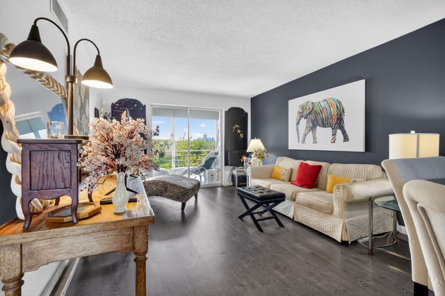 330 NE 26th Avenue 4030, Boynton Beach, FL 33435