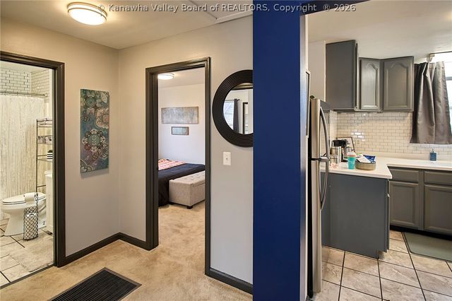 206 Henson Avenue, South Charleston, WV 25303