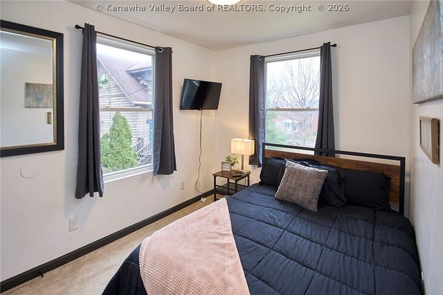 206 Henson Avenue, South Charleston, WV 25303