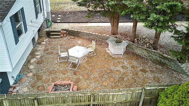 206 Henson Avenue, South Charleston, WV 25303