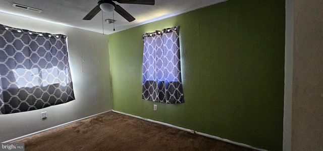 39 GIRARD AVE, Sicklerville, NJ 08081