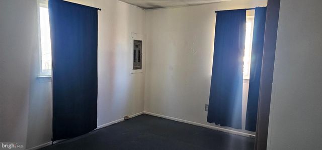 39 GIRARD AVE, Sicklerville, NJ 08081