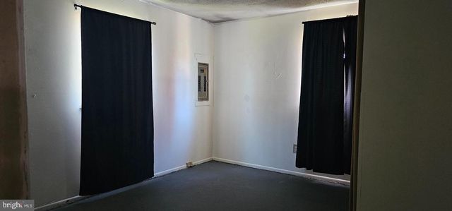 39 GIRARD AVE, Sicklerville, NJ 08081