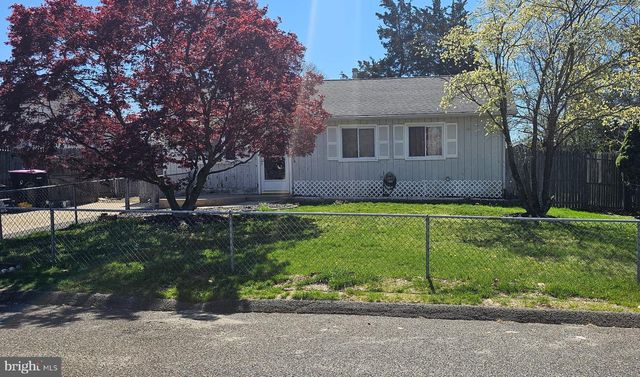 39 GIRARD AVE, Sicklerville, NJ 08081