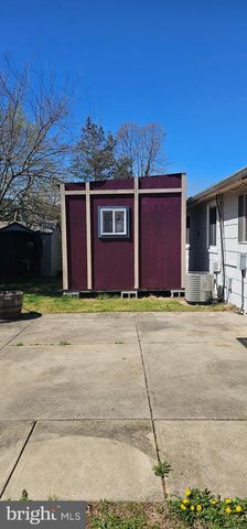 39 GIRARD AVE, Sicklerville, NJ 08081