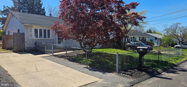 39 GIRARD AVE, Sicklerville, NJ 08081