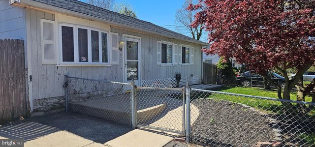 39 GIRARD AVE, Sicklerville, NJ 08081