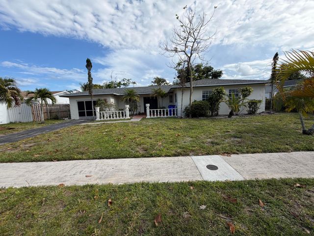 6260 SW 6th Street, Margate, FL 33068