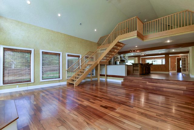 2006 W Broadway Street, West Plains, MO 65775