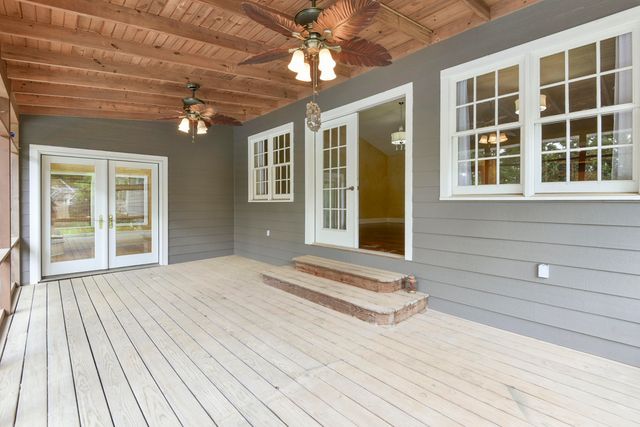 2006 W Broadway Street, West Plains, MO 65775