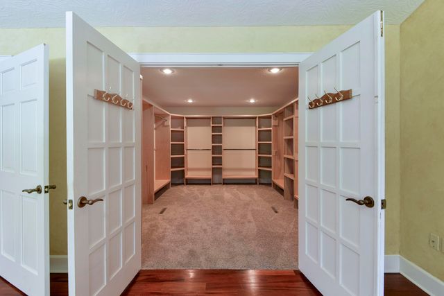 2006 W Broadway Street, West Plains, MO 65775