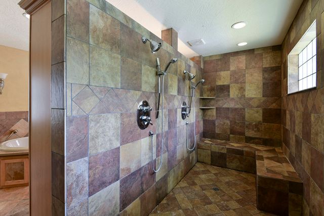 2006 W Broadway Street, West Plains, MO 65775