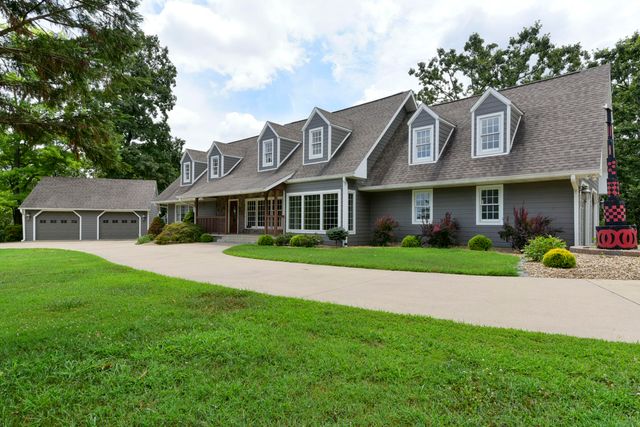 2006 W Broadway Street, West Plains, MO 65775