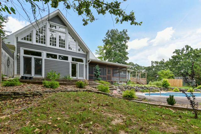 2006 W Broadway Street, West Plains, MO 65775