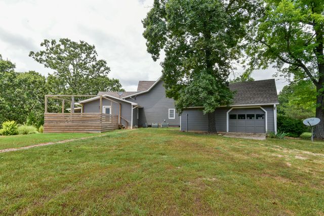 2006 W Broadway Street, West Plains, MO 65775