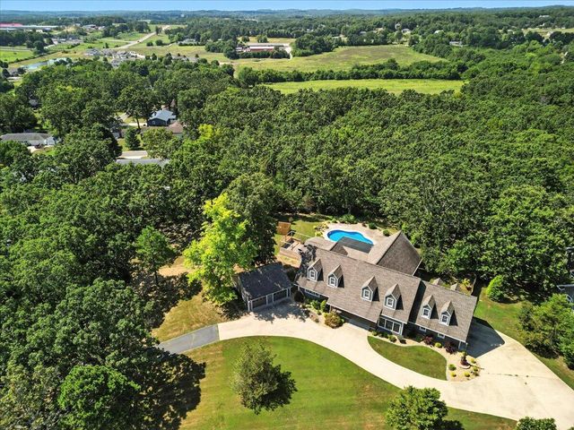 2006 W Broadway Street, West Plains, MO 65775