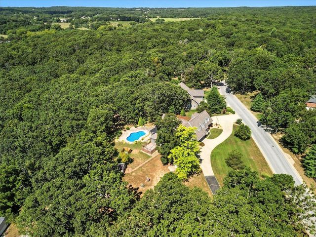 2006 W Broadway Street, West Plains, MO 65775