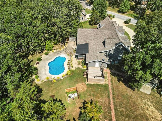 2006 W Broadway Street, West Plains, MO 65775