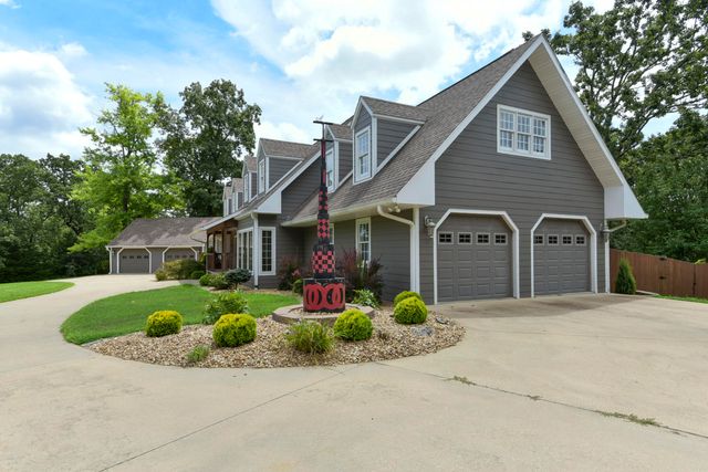 2006 W Broadway Street, West Plains, MO 65775