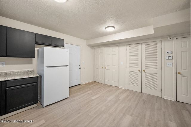 1351 S 20th St, Louisville, KY 40210