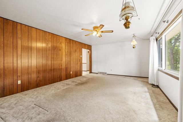 5311 4th Street SW, Minot, ND 58701