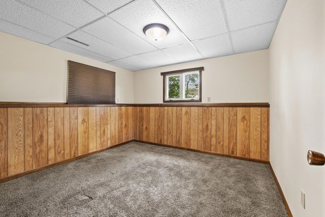 5311 4th Street SW, Minot, ND 58701