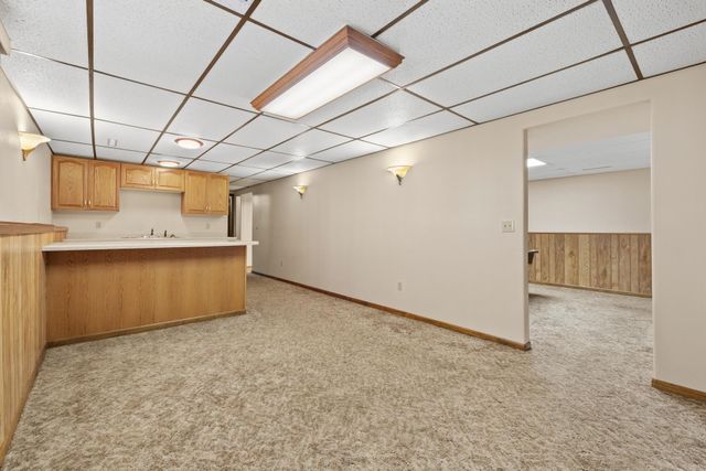 5311 4th Street SW, Minot, ND 58701