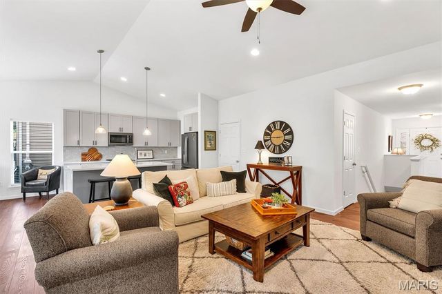 1534 Cascade Lane, Eureka, MO 63025