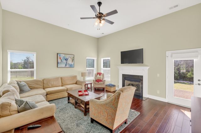 6062 Yellowstone Dr, Nolensville, TN 37135