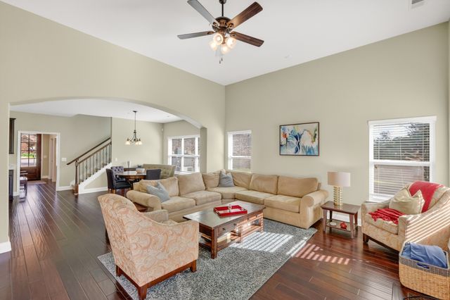 6062 Yellowstone Dr, Nolensville, TN 37135