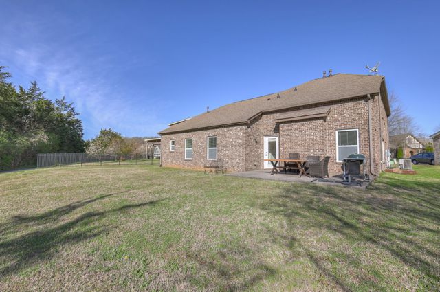 6062 Yellowstone Dr, Nolensville, TN 37135