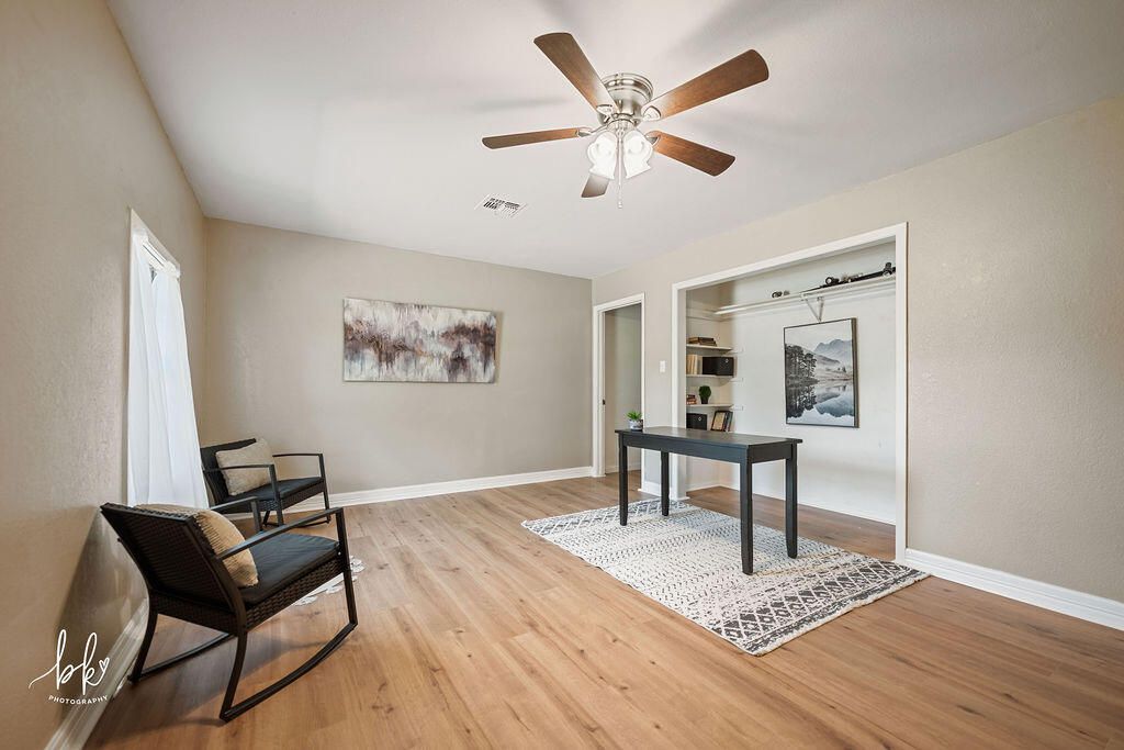 Image 13 of property listing at 3609 Old Post Court, San Angelo, TX 76904
