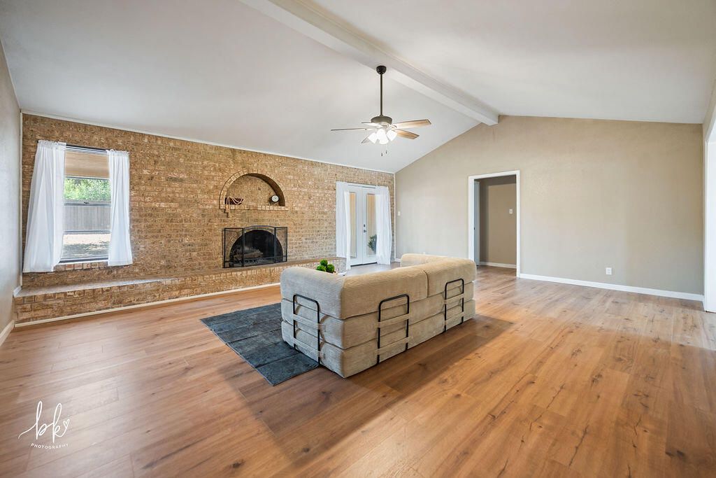 Image 3 of property listing at 3609 Old Post Court, San Angelo, TX 76904