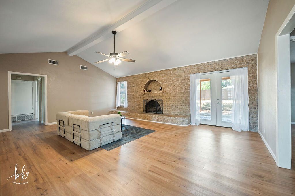 Image 5 of property listing at 3609 Old Post Court, San Angelo, TX 76904