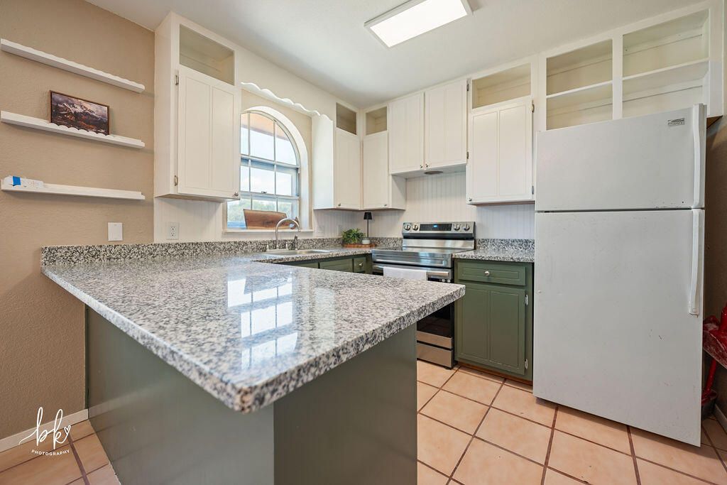 Image 7 of property listing at 3609 Old Post Court, San Angelo, TX 76904