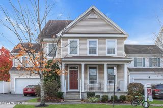 56 Canary Drive, Lakewood, NJ 08701