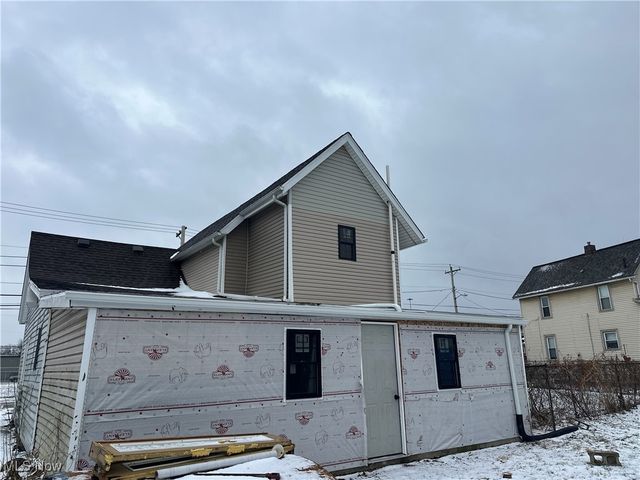 2103 Henry Avenue SW, Canton, OH 44706