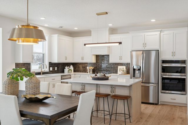 10937 37th Street N, Lake Elmo, MN 55042