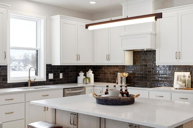 10937 37th Street N, Lake Elmo, MN 55042