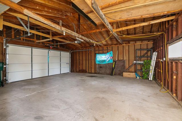 W882 Hyacinth ROAD, Genoa City, WI 53128