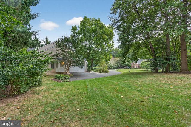 6408 JUMET CT, Fairfax Station, VA 22039
