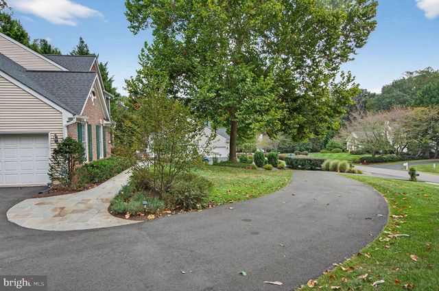 6408 JUMET CT, Fairfax Station, VA 22039