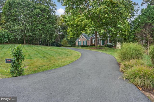 6408 JUMET CT, Fairfax Station, VA 22039