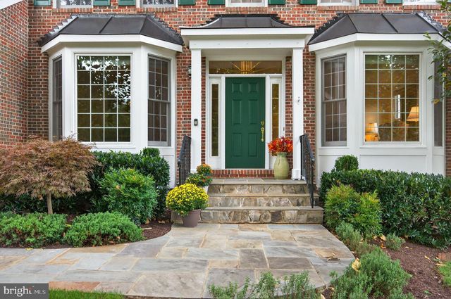 6408 JUMET CT, Fairfax Station, VA 22039
