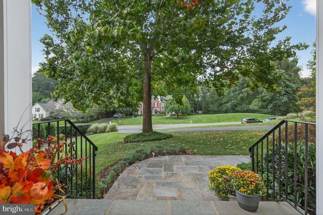 6408 JUMET CT, Fairfax Station, VA 22039