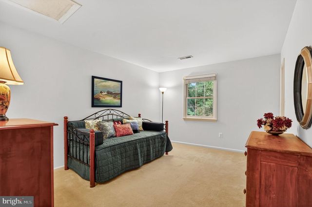 6408 JUMET CT, Fairfax Station, VA 22039