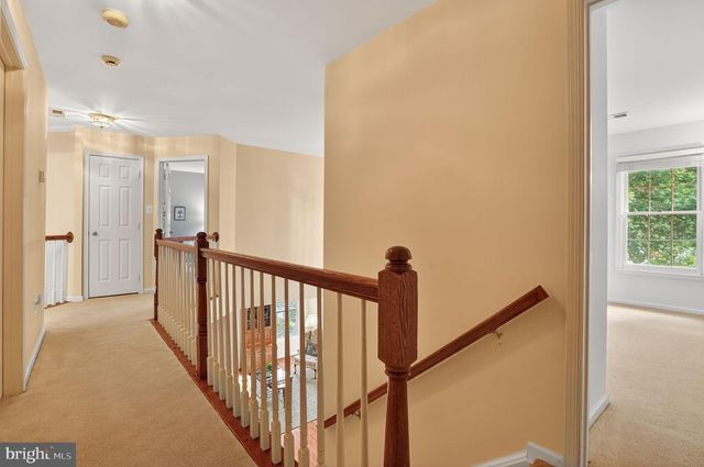 6408 JUMET CT, Fairfax Station, VA 22039