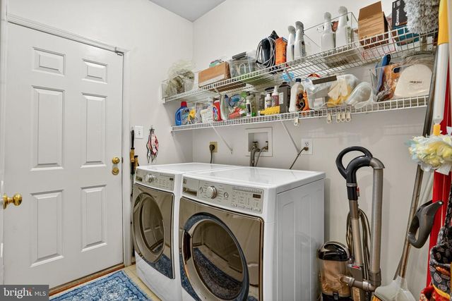 6408 JUMET CT, Fairfax Station, VA 22039