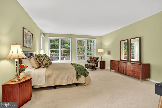 6408 JUMET CT, Fairfax Station, VA 22039